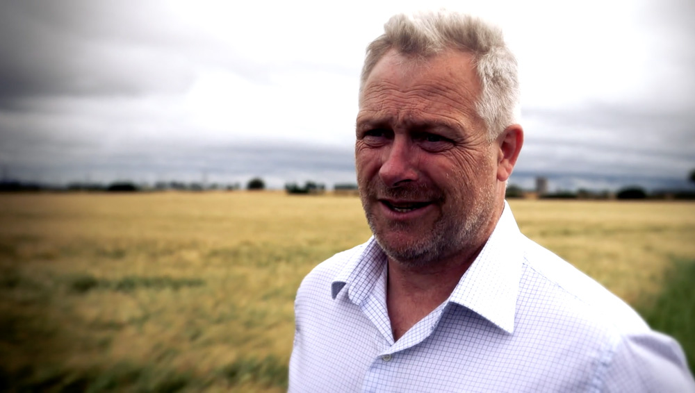 WD_Barley_Farms_PatBooth_01